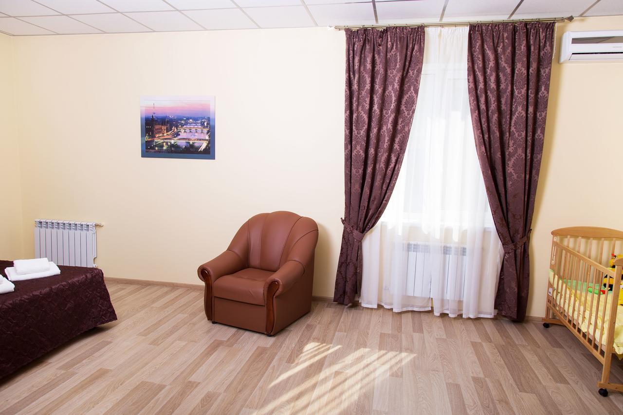 Hotel Fiesta Kijów Zewnętrze zdjęcie